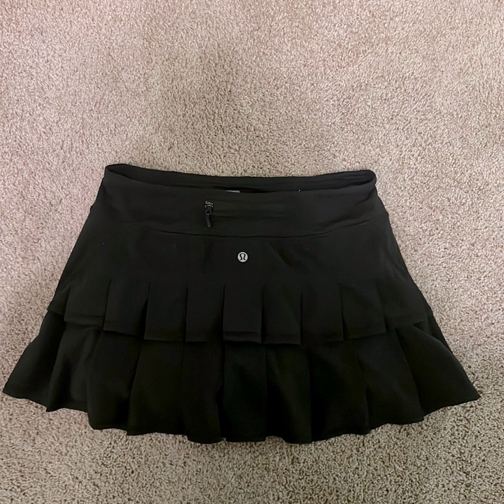 Lululemon Ruffle Pace Setter Mini Skirt